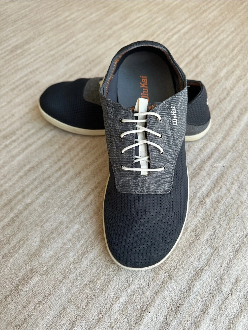 EUC OLUKAI Nohea Moku Shoe Boat No Tie Shoe Dark Shadow Gray Size 10